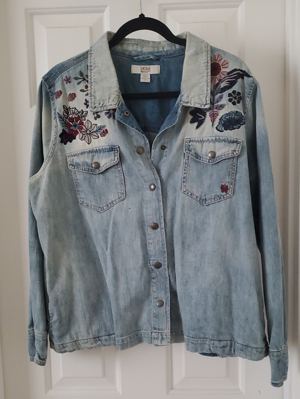 Vintage America Light Blue Denim Jacket with Floral Embroidery